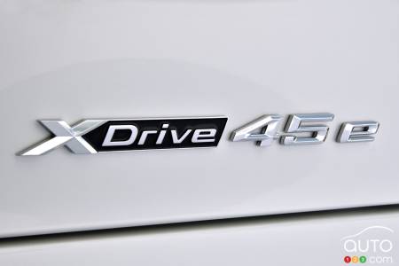 BMW X5 xDrive45e, badging