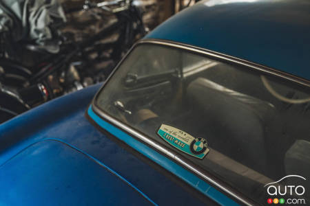 The 1957 BMW 507, rear window, sticker