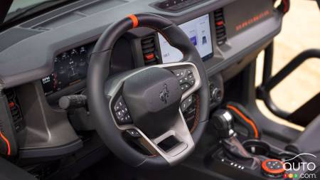 Bronco Off-Roadeo : Cliffhanger Project Vehicle, volant, tableau de bord