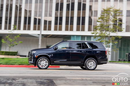 Cadillac Escalade 2021, profil