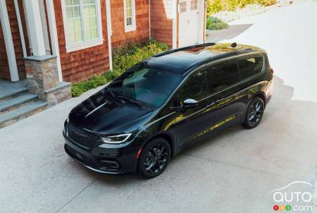 Chrysler Pacifica Limited S