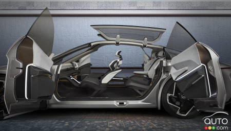 Le concept Chrysler Halcyon, ported ouvertes