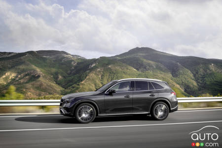 Profile of 2023 Mercedes-Benz GLC