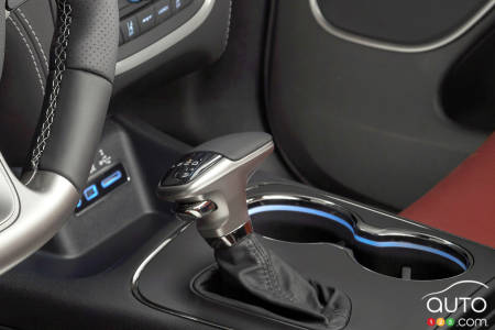 Gear shifter in the 2018 Dodge Durango