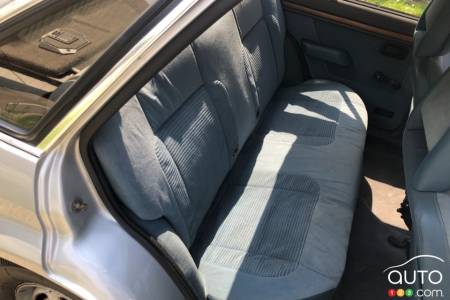 La Ford Escort 1981, second row