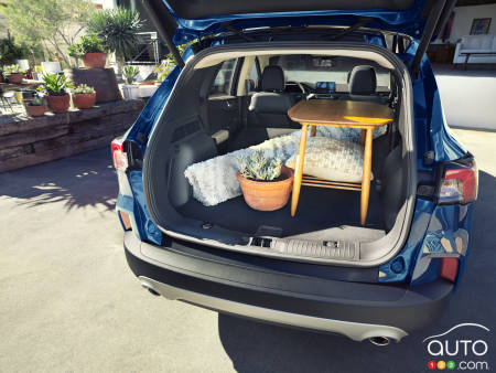 Ford Escape hybride 2020, coffre