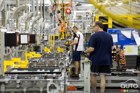 Dans l'usine General Motors à St. Catharines, en Ontario