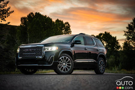 GMC Acadia Denali, profil