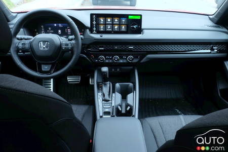 Steering wheel of 2024 Honda Accord Hybrid Sport