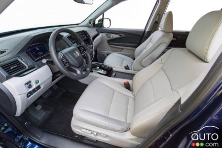 Honda Pilot, first row
