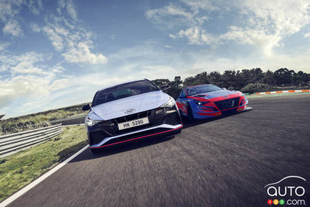 2022 Hyundai Elantra N, front