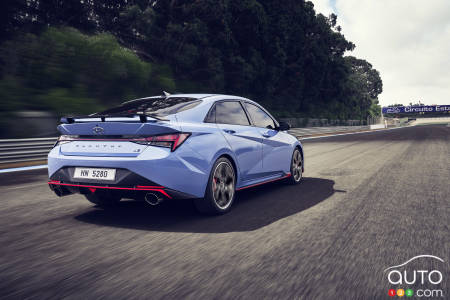 2022 Hyundai Elantra N (Europe), three-quarters rear