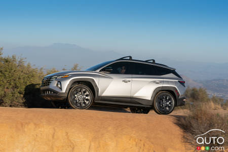 2022 Hyundai Tucson - Profile