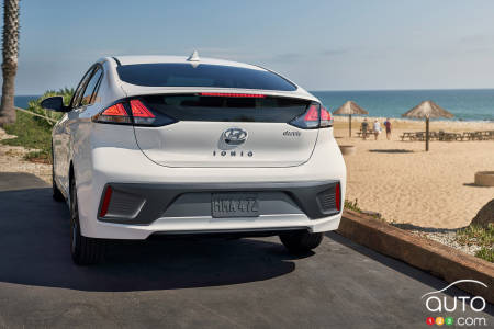 2020 Hyundai Ioniq Electric, rear