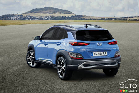 2020 Hyundai Kona, three-quarters rear