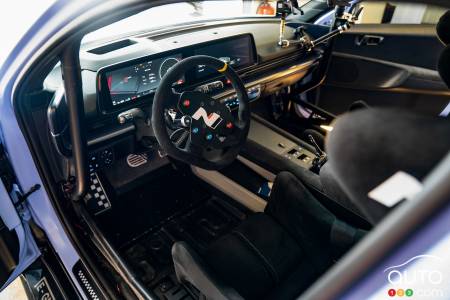 Hyundai RN22e prototype - Interior