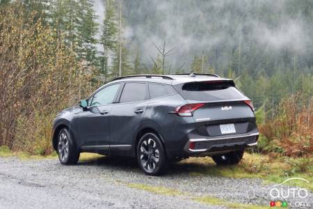 2023 Kia Sportage - Three-quarters rear