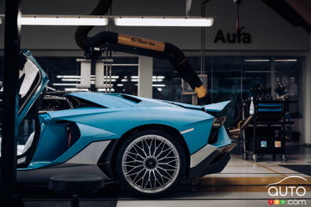 La dernière Lamborghini Aventador à l'assemblage, img. 3