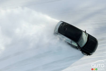 Overhead view of the electric Land Rover Range Rover