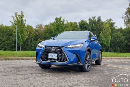 The 2024/25 Lexus NX 350h, front