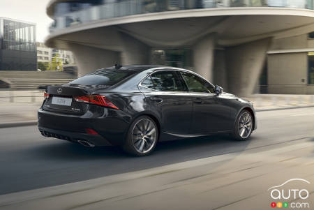 Lexus IS