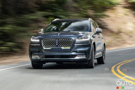 2022 Lincoln Aviator PHEV - Front