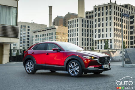 2020 Mazda CX-30, three-quarters front