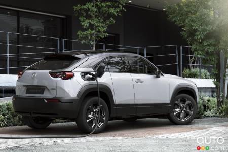 Mazda MX-30 charging