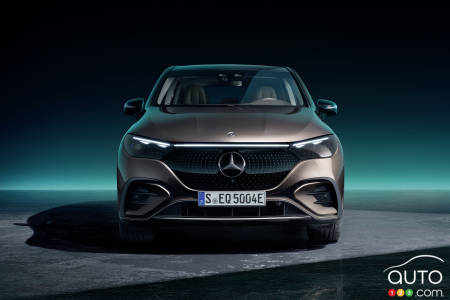 Mercedes-Benz EQE SUV 2023, avant
