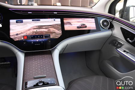 Mercedes-Benz EQE SUV 2023, intérieur