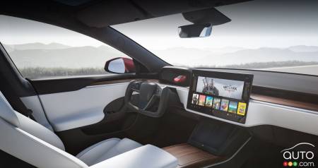 Tesla Model S, interior