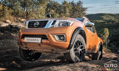 Nissan Navara AT32