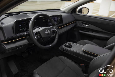 2024 Nissan Ariya e-4orce, interior