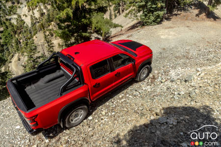 2024 Nissan Frontier, from above