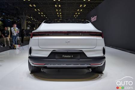 Polestar 4, arrière