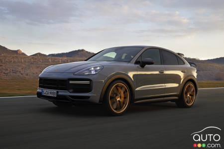 Porsche Cayenne GT Turbo, on the road