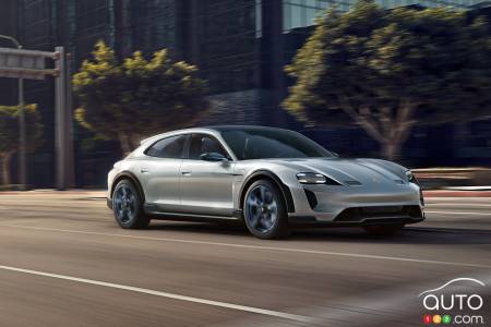 Prototype Porsche Taycan Sport Turismo