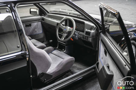 1985 Ford Escort RS Turbo, interior