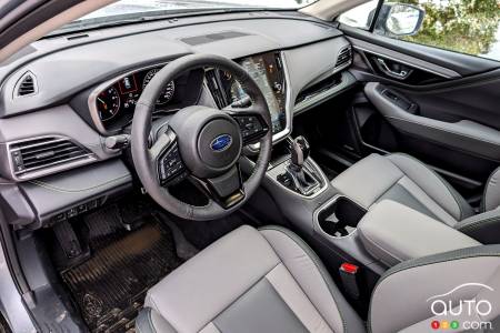 Inside view of the new 2024 Subaru Outback Onyx