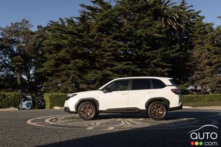 2025 Subaru Forester Sport, in profile
