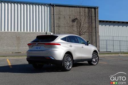 2023 Toyota Venza - Back