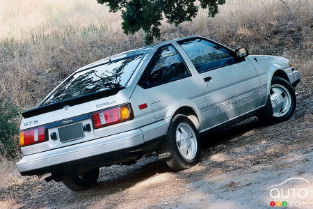 Toyota Corolla GT-S, trois quarts arrière