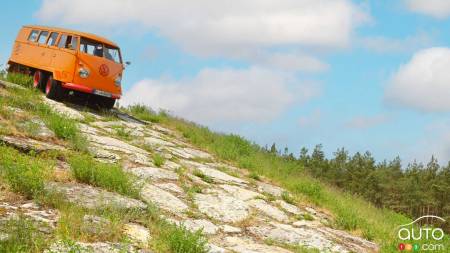 La Volkswagen Half-Track Fox, sur une pente