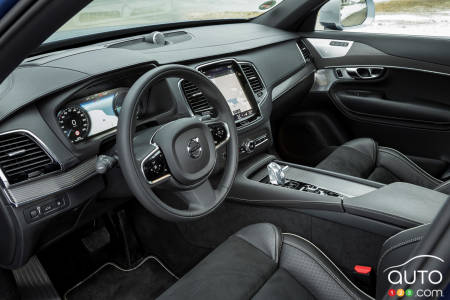 Volvo XC90 T8 R-Design 2020, intérieur
