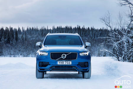 Volvo XC90 T8 R-Design 2020, avant