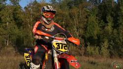 2014 LadiesClass october video: Felicia Robichaud (french): LadiesClass is a calendar and multimedia project that features some of the best motocross and endurocross female riders in the province of Quebec. Meet Felicia Robichaud!
