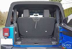 2016 Jeep Wrangler Sport S trunk