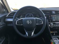 2016 Honda Civic Touring steering wheel