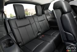2015 Nissan Pathfinder Platinum AWD third row seats