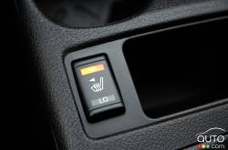 Bouton du réglage des sièges chauffant avant  du Nissan Rogue SL AWD 2016